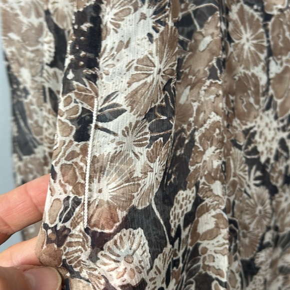 Theory Silk Floral Sheer Ruffle V- Neck Long Sleeve Top size S - Picture 10 of 10